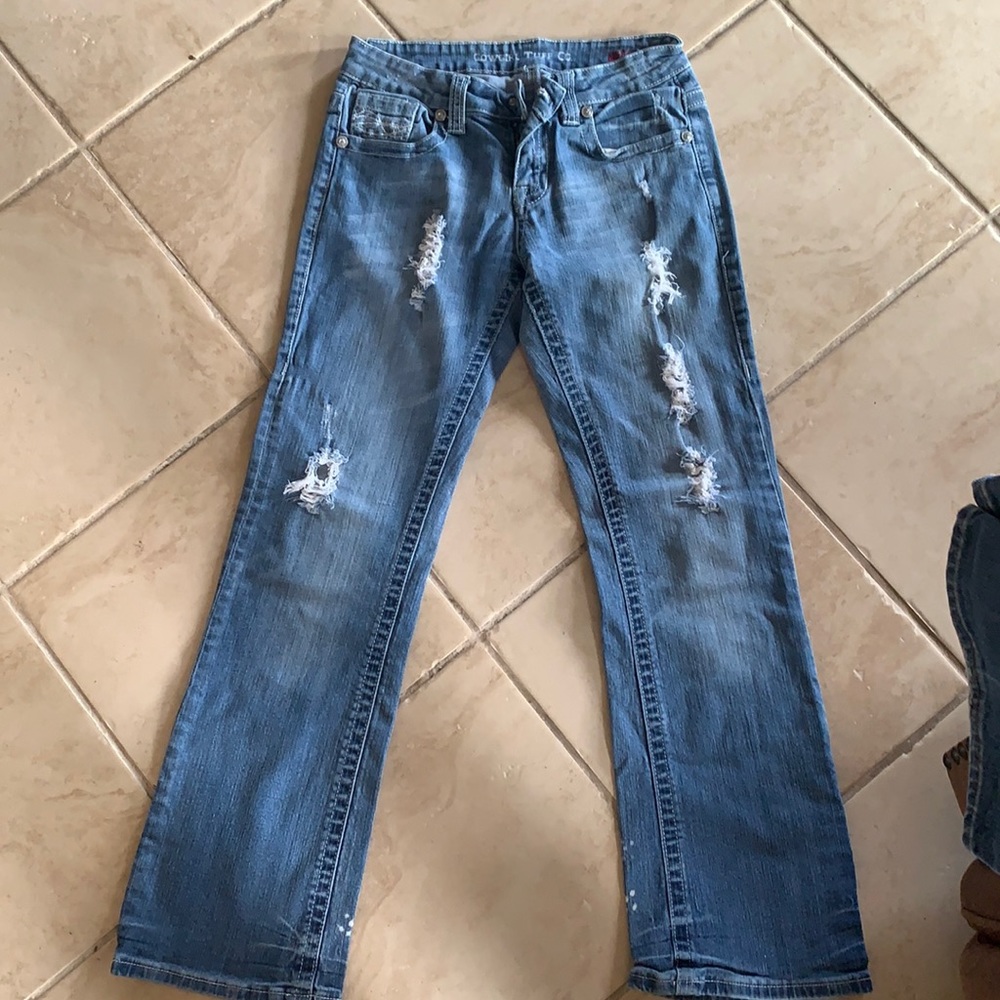 Cowgirl tough don’t fence me in